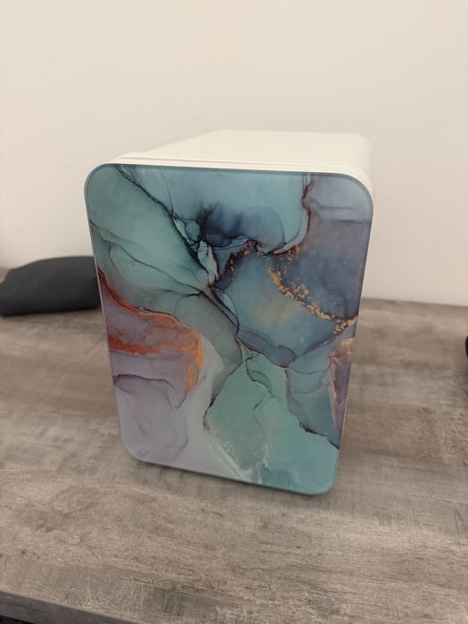 Мини холодильник для косметики