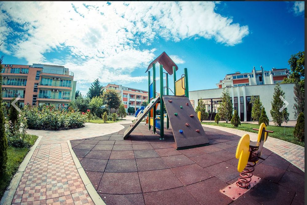 3-стаен апартамент/350 м от плажа/басейн с детска пързалка/до 7човека