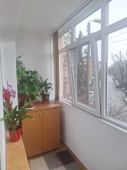 Apartament cu 2 camere et 1 Rogerius