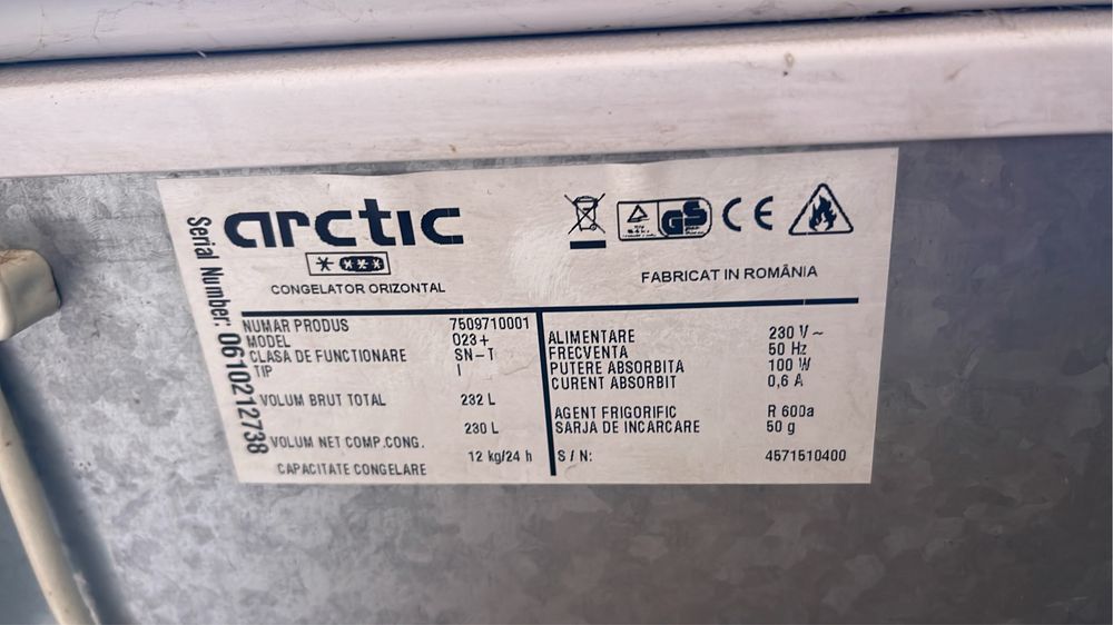 Lada frigorifica congelator