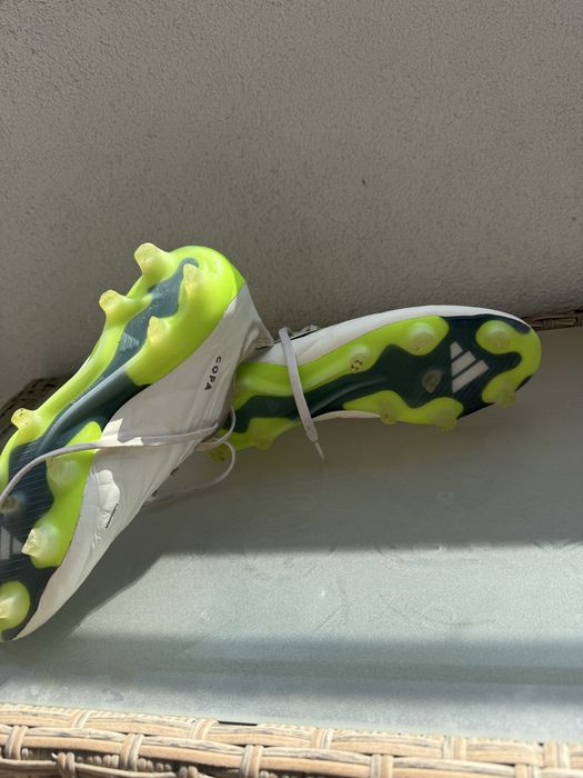 Футболни Бутонки adidas