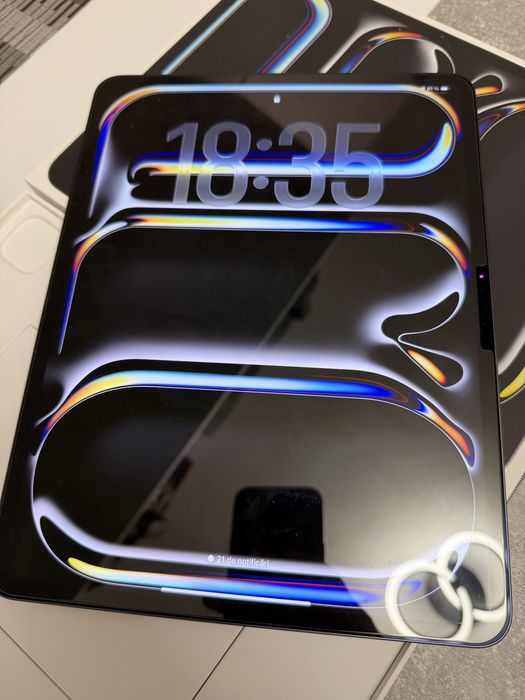 iPad Pro M5 13” 256GB – 100% baterie, 15 cicluri, ca nou