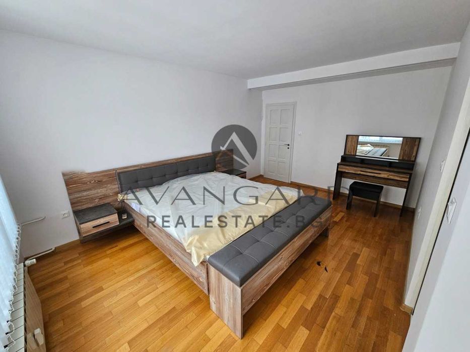Продава се Тристаен апартамент в Пловдив, Кършияка - 134 кв.м за 2090 €/кв.м - Снимка #5