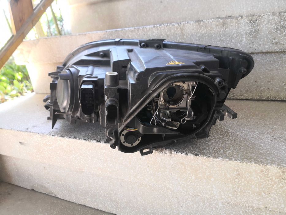 Фар Audi TT Xenon десен/Фар Ауди ТТ Ксенон Оригинален