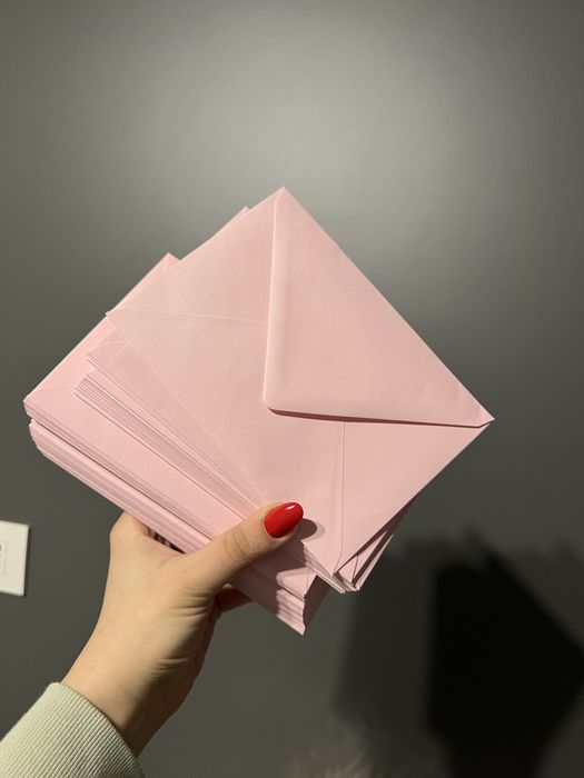 Plicuri roz doua tipuri