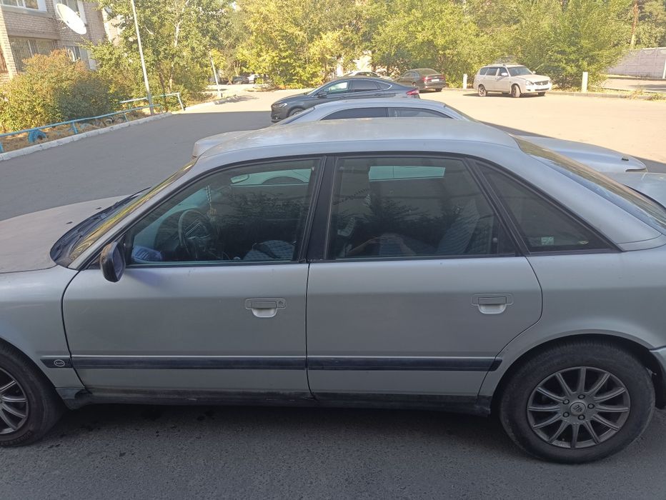 Продам Ауди 100 с4