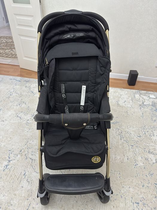 Продам прогулочную коляску- «книжка»