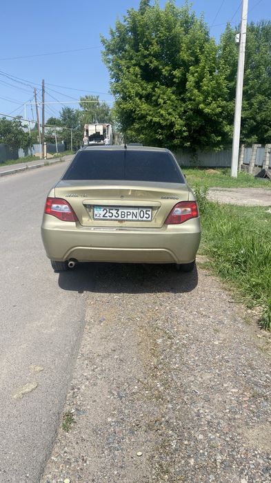 Продам DAEWOO NEXIA 2011