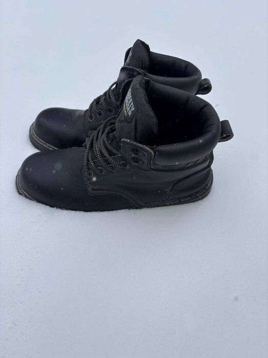 Продается ботинки рабочие SAFETY JOGGER
