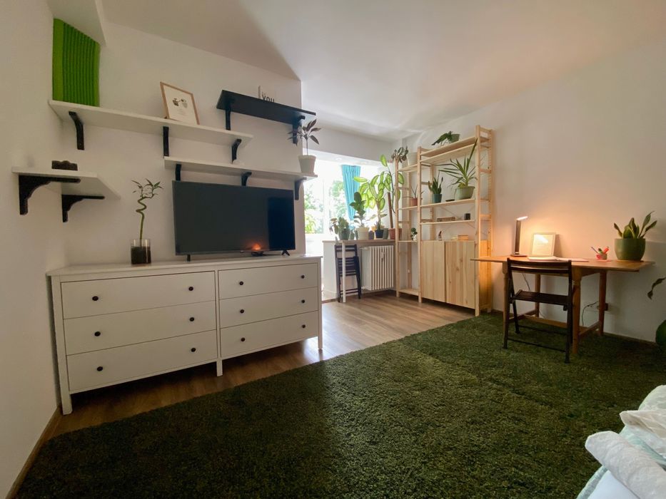 Închiriez garsoniera Sector 4 / Studio Apartment Rent