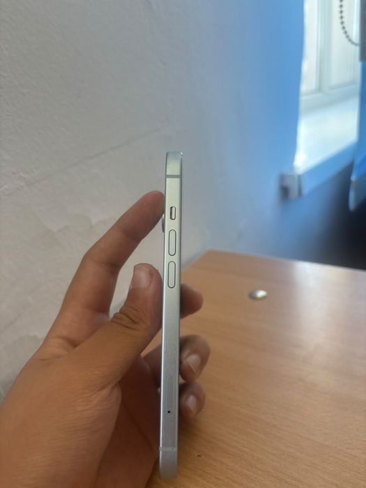 Продам айфон-15 iPhone(15)в хорошем состояни