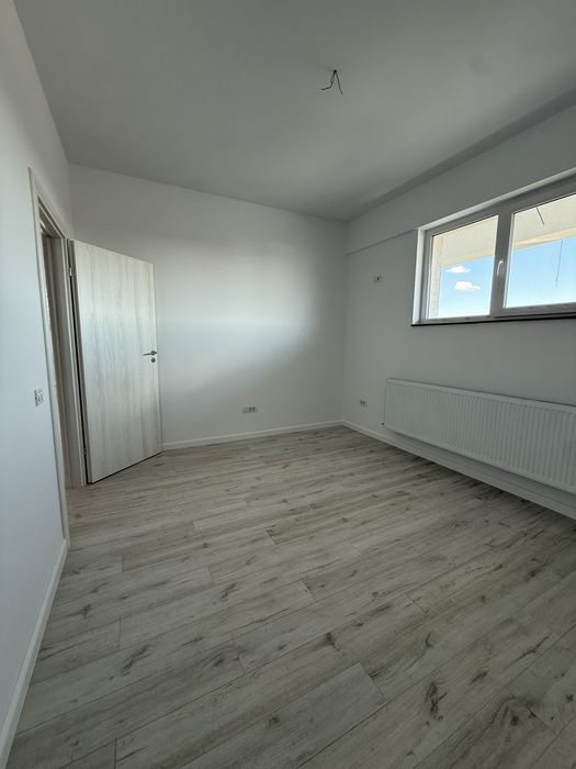 Apartament de vânzare - 3 camere, renovat modern + BONUS  BOXĂ!