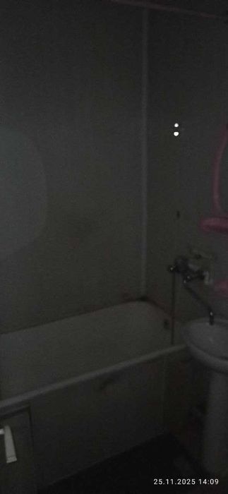 2/1/5 Буз-1 Художников Без ремонта 52м2 Не торец Ориентир Единое окно