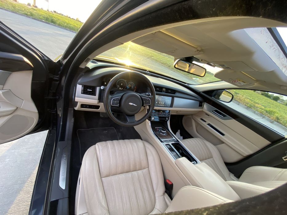 JAGUAR XF 0 — imagine 3