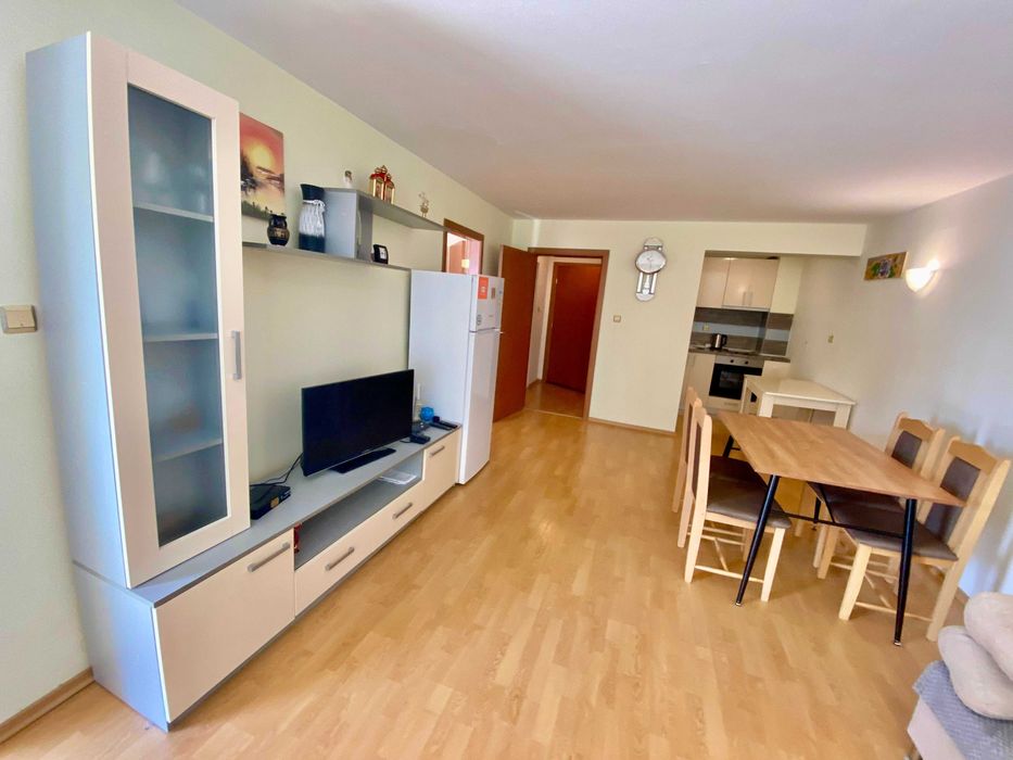 Продава се Двустаен апартамент в Свети Влас - 68 кв.м за 653 €/кв.м - Снимка #1