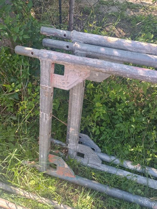 Скеле рамково  .
