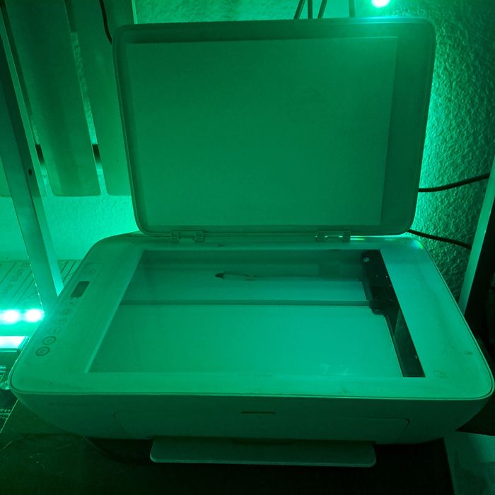 HP Deskjet 2710.      .