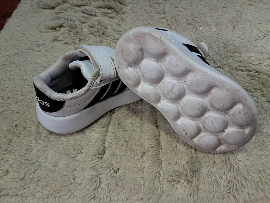 Детски маратонки адидас