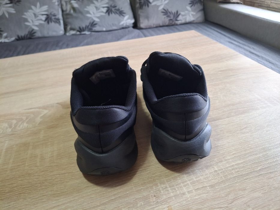 NIKE Обувки REVOLUTION 7