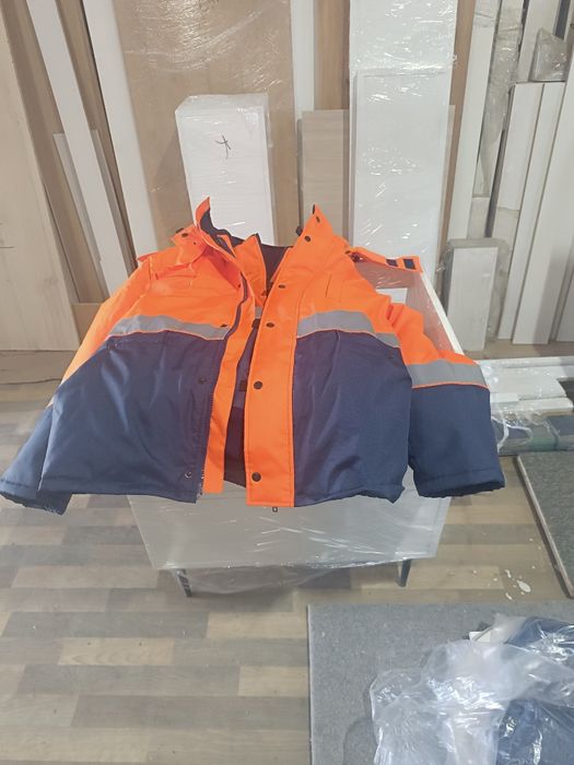 Продам куртку , штаны