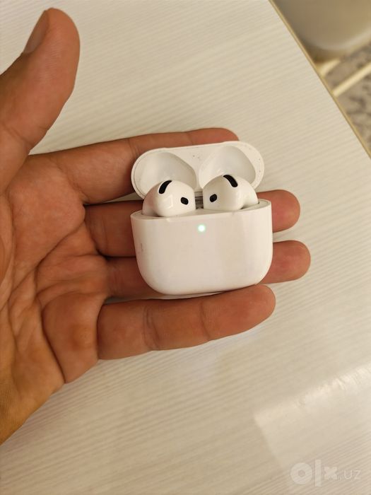 Airpods 4 ANC(с шумоподавлением)