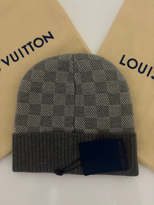 Caciula louis vuitton
