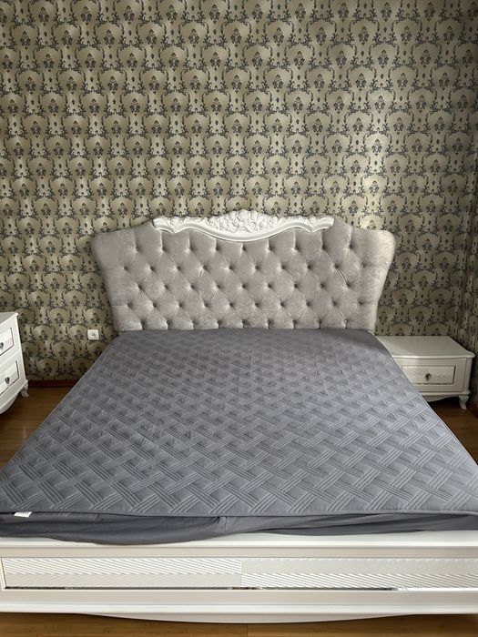 Спальный гарнитур в идеальном состоянии