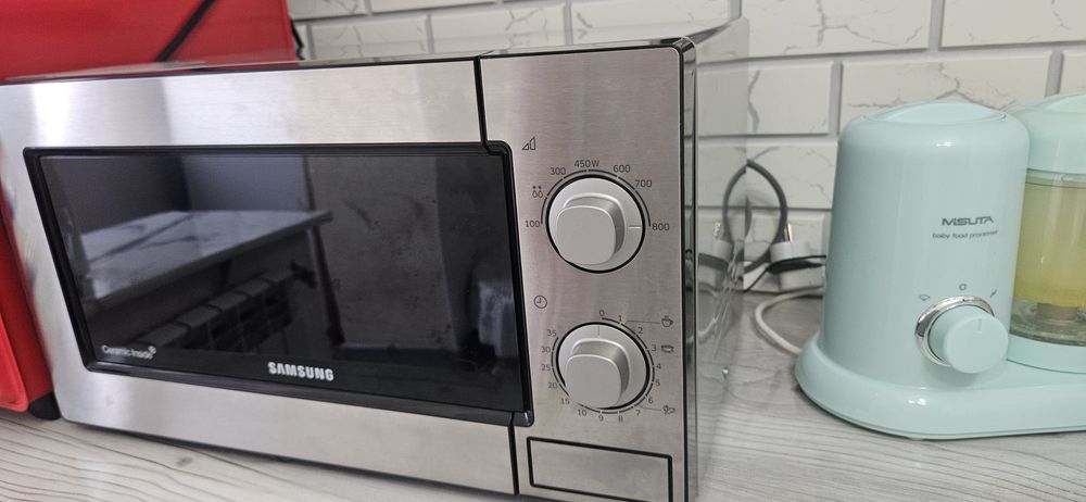 Продаётся мироволновка