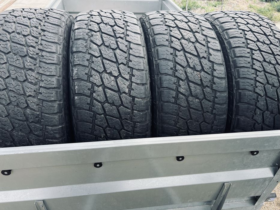 Продам а/т резину nitto