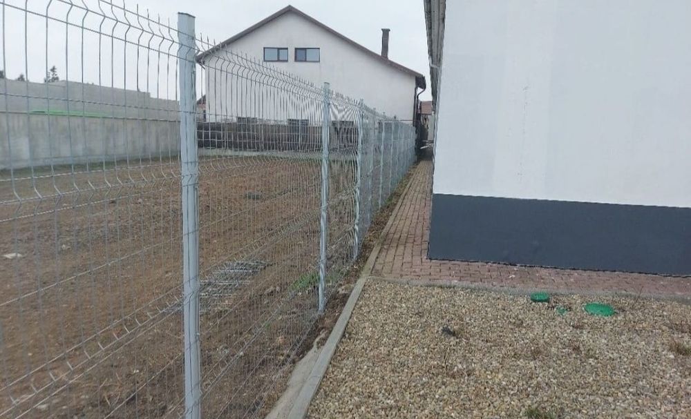 Vand garduri din plasa bordurata