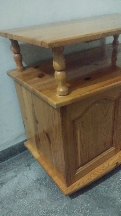 Шкаф за телевизор