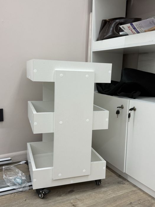 Компактный помощн к