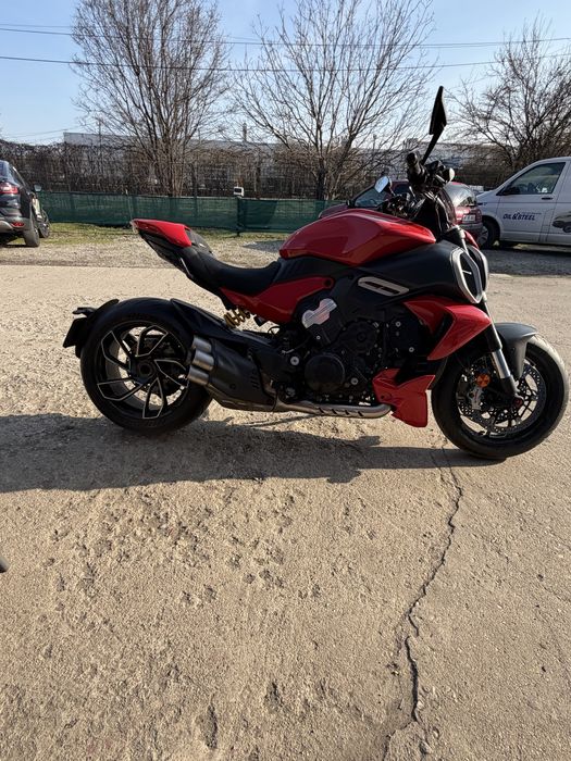 Ducati diavel  v4