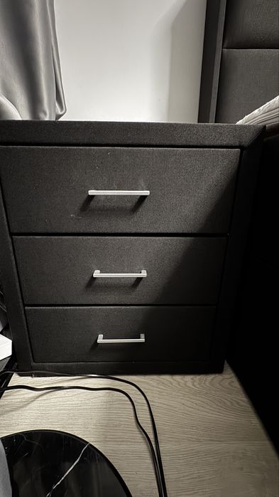 Луксозна спалня 160/200 + 2 бр нощни шкафчета | Като нова