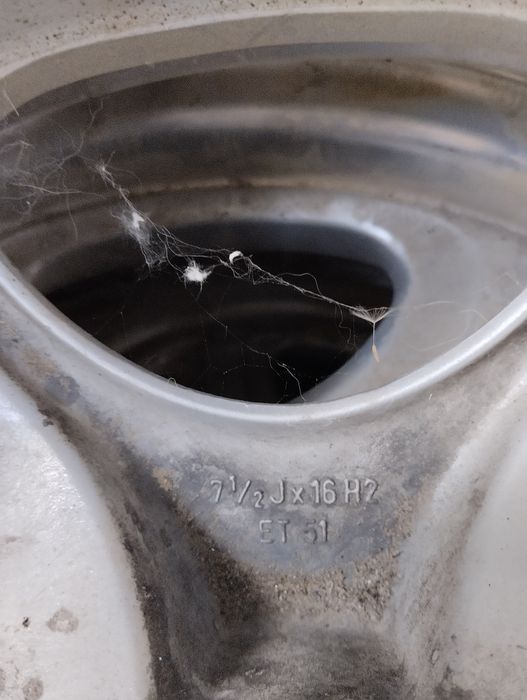 Диски  три штуки.