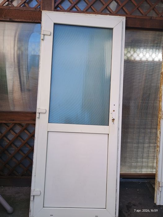 Ușă termopan pvc
