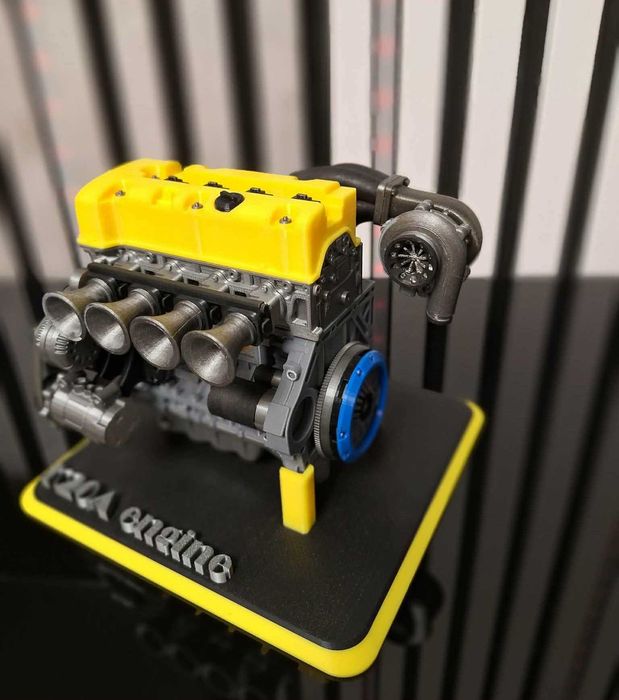 Motor Honda miniatură 1:6 – model 3D printat, piesă de colecție