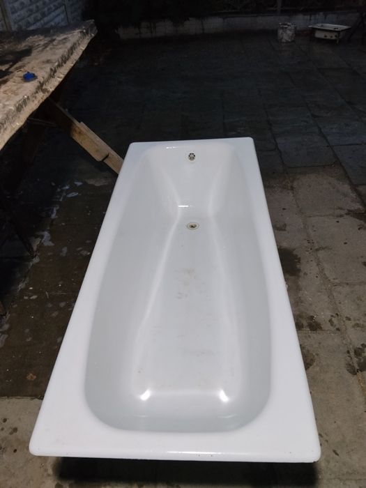 Продам ванну, кровать