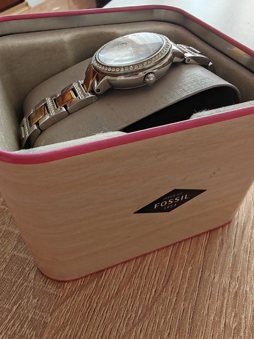 Оригинален дамски часовник Fossil