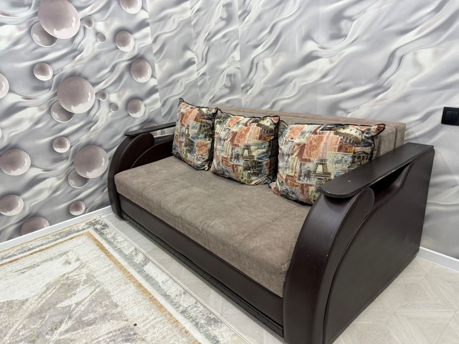 Продам двуспальный диван