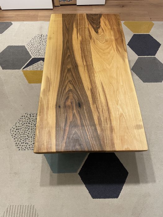 Masuta de cafea din lemn de nuc