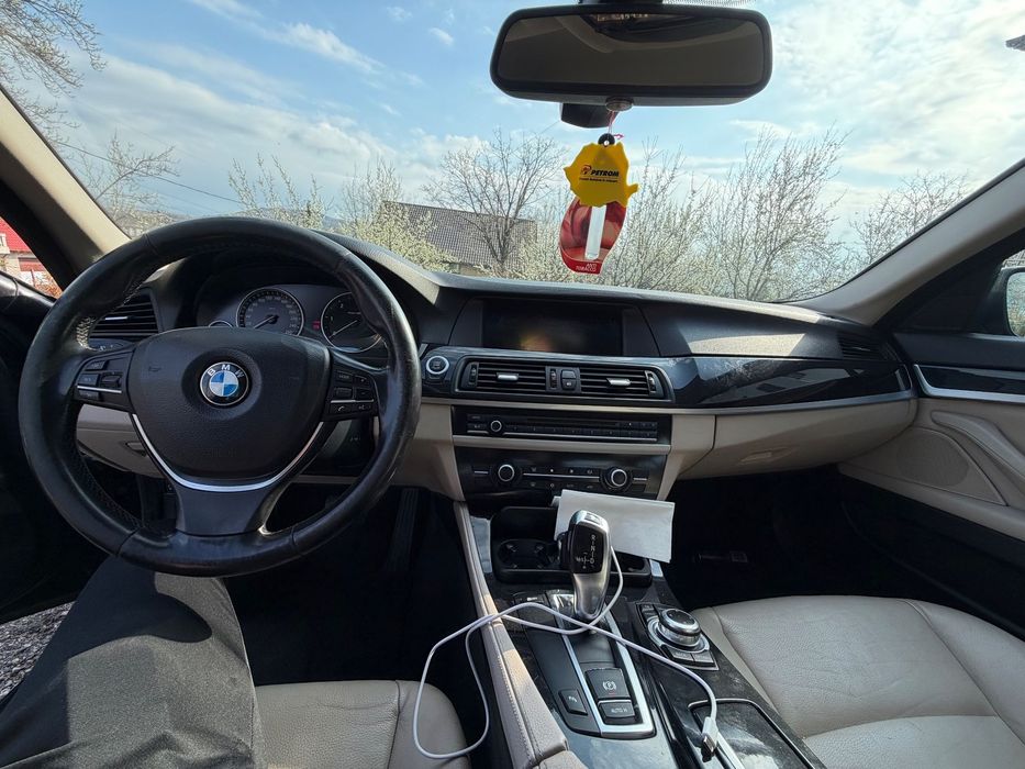 BMW 5 Series 2011 — imagine 3