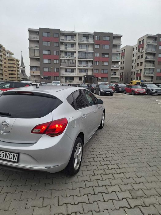 OPEL Astra 2013 — imagine 3