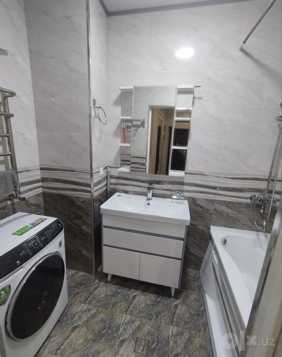 Arenda kvartira Art house eski uy bozor novastroyka 2 xona sharoitlari