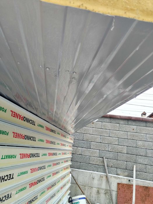 Ламарина от сандвич панели