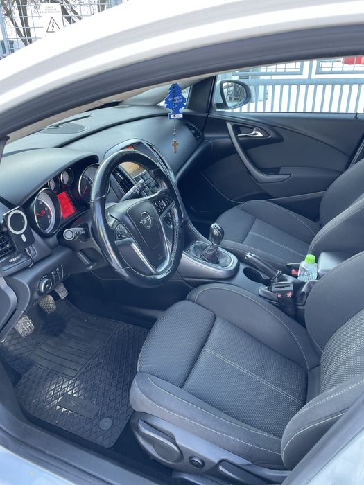 Opel Astra J Sport Tourer-1.6 cdti- Euro 6 fara Adblue