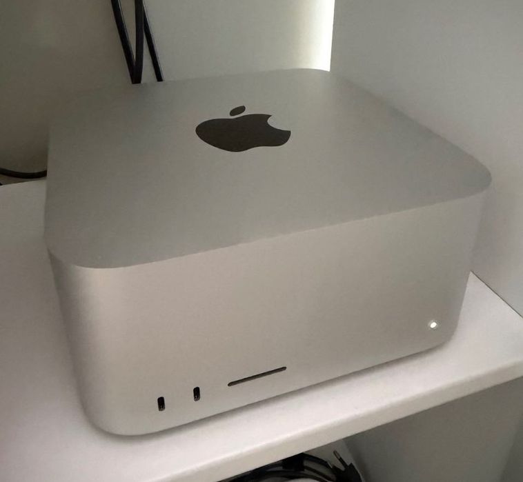 Apple Mac Studio 96GB Unified memory M3 Ultra chip with 28-core CPU 60-core GPU 1TB SSD