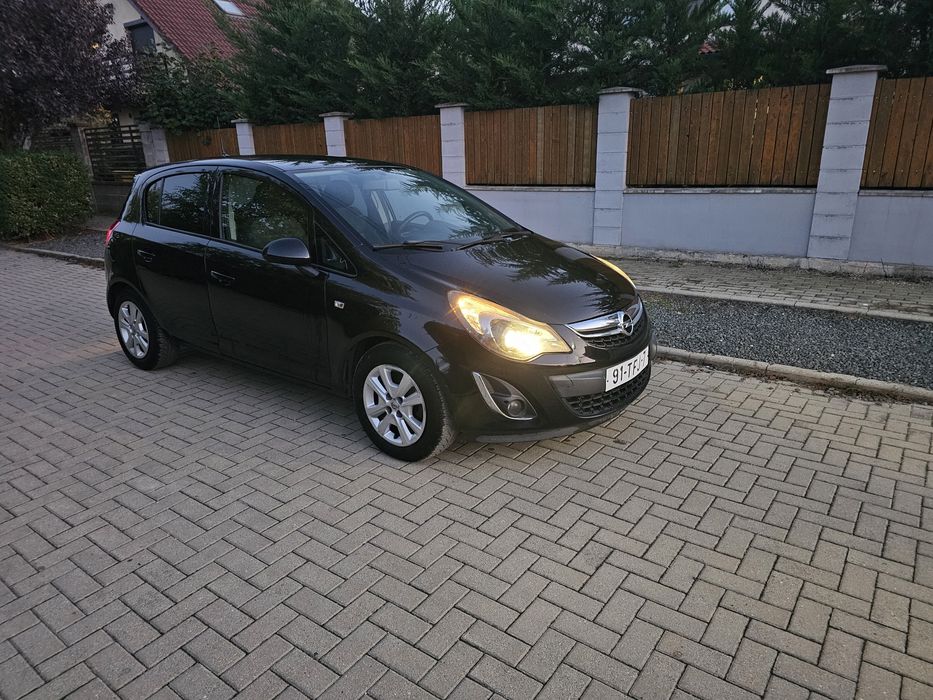 Opel corsa 1.4 16V benzina