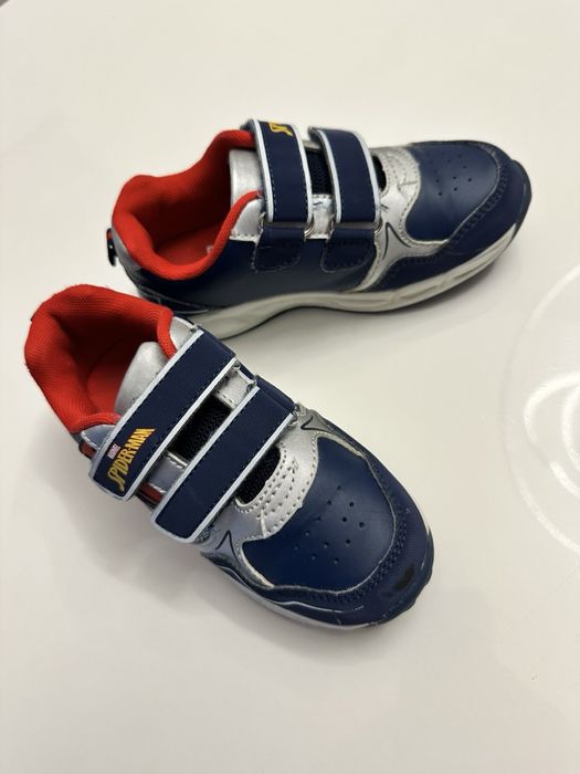 Детски светещи маратонки Spider man и детски маратонки Hulk