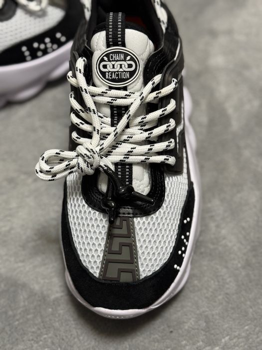 versace chain reaction